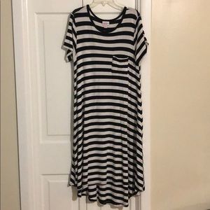 Black & White LulaRoe Carly